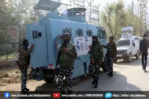 आतंकवादियों ने श्रीनगर के ख्वाजा बाजार में किया ग्रेनेड से हमला