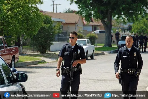कैलिफोर्निया पुलिस ने भारी हथियारों से लैस नस्लवादी व्यक्ति को किया गिरफ्तार