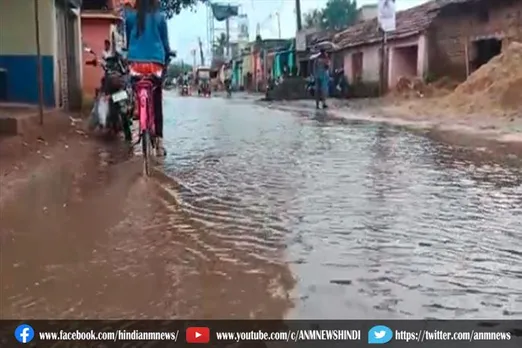 बारिश से पांडबेश्वर स्टेशन रोड में जलजमाव