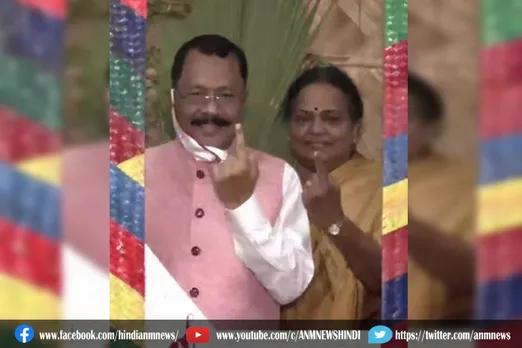 गोवा के राज्यपाल और उनकी पत्नी ने किया मतदान