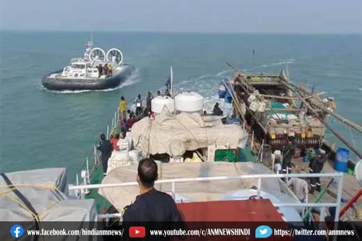 88 बांग्लादेशी मछुआरों को कोस्ट गार्ड ने पकड़ा