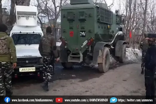 जम्मू-कश्मीर के सोपोर में सुरक्षा बलों और आतंकियों के बीच मुठभेड़