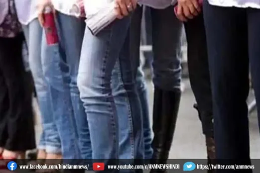 पाकिस्तान में महिला शिक्षकों के टाइट कपड़े पहनने पर रोक