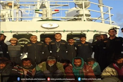अरब सागर में पकड़े गए 10 पाकिस्तानी