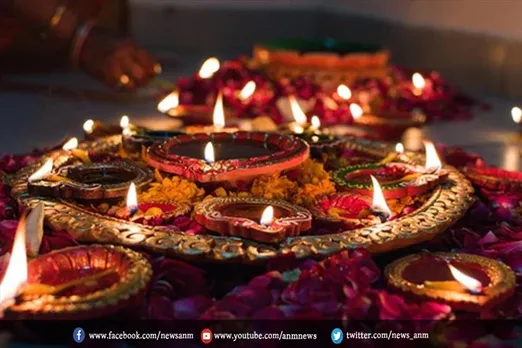 जानिए क्यों दीपावली के दिन घरों को दीपों से सजाया जाता है
