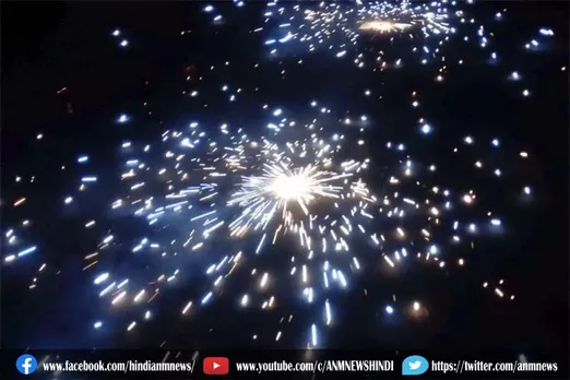 प्रतिबंध के बावजूद खूब चले पटाखे
