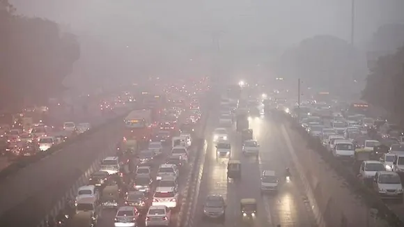 दिल्ली की हवा फिर हुई दमघोंटू