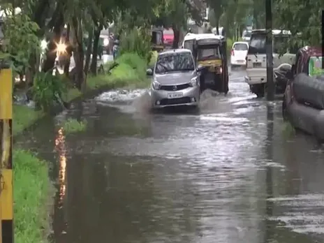 केरल के 14 जिलों में भारी बारिश, रेड अलर्ट जारी