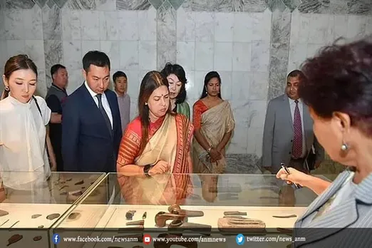 विदेश राज्यमंत्री मीनाक्षी लेखी ने बिश्केक में भारतीय समुदाय से की मुलाकात