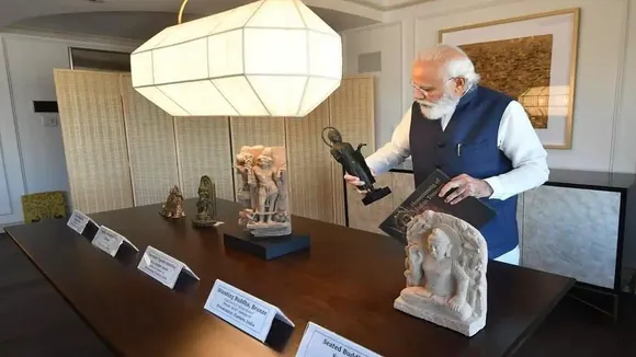अमेरिका ने भारत को वापस कीं 248 प्राचीन वस्तुएं