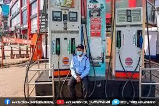 कोलकाता में पेट्रोल ने मारी सेंचुरी