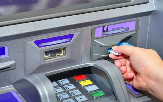 পুনৰ মহানগৰীত  ATM প্ৰৱঞ্চক; অৱসৰপ্ৰাপ্ত চিকিৎসকৰ পৰা লুটিলে বৃহৎ ধন...