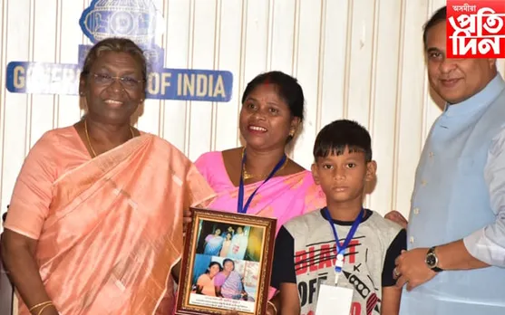 এসময়ত ৰাষ্ট্ৰপতি দ্ৰৌপদী মুৰ্মুৰ সৈতে থকা ৰুক্মিণীৰ হিয়া ভগা কান্দোন...