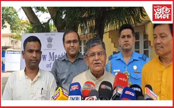 গৰম! চিৰাঙত গছৰ তলত সংবাদ মেল ৰাজ্যপাল গোলাব চান্দ কাটাৰিয়াৰ...