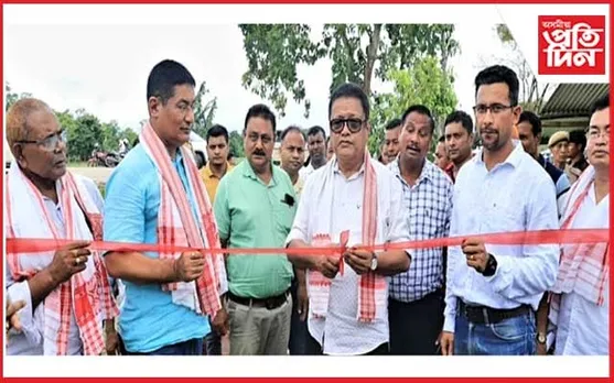 পশ্চিম মাছখোৱাত ৩ লোকনিৰ্মান আঁচনিৰ উদ্বোধন মন্ত্ৰী ৰণোজ পেগুৰ...