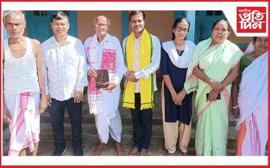 কৃষক নেতা কমলা কান্ত দাসক সম্বৰ্ধনা