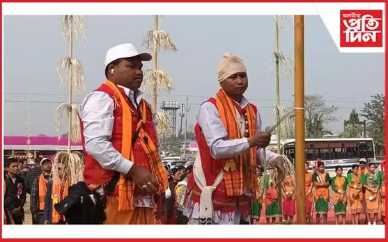 গোভাৰজাৰ ভোজভাতৰে আৰম্ভ হ'ল
জোনবিল মেলা