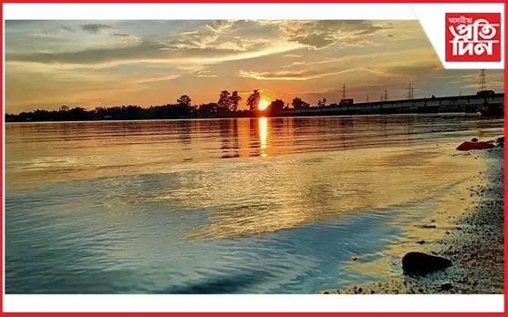 বেঁকী নদীত চলিছে অবৈধ খনন কাৰ্য