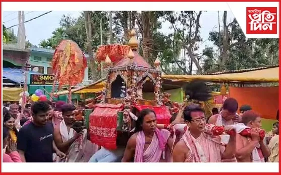 উদুলি মুদুলি গুৰুজনাৰ জন্মস্থান বটদ্রৱাৰ দৌল উৎসৱ
