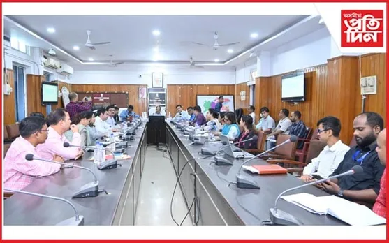 দৰঙত নিৰ্বাচন পৰ্যবেক্ষকৰ পৰ্যালোচনা সভা...
