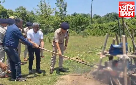 গোলাঘাটত জ্বলাই দিয়া হ'ল কোটি টকাৰ নিচাযুক্ত সামগ্ৰী...