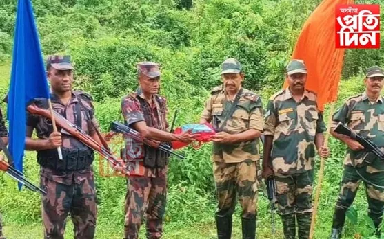 ভাৰত- বাংলাদেশ সীমান্তত বিএছএফ- বিজিবিৰ ঈদ উদযাপন...