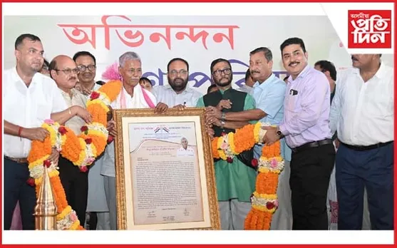 অসম গণ পৰিষদৰ মুখ্য কাৰ্যালয়ত ফণী ভূষণ চৌধুৰীক উষ্ম আদৰণি