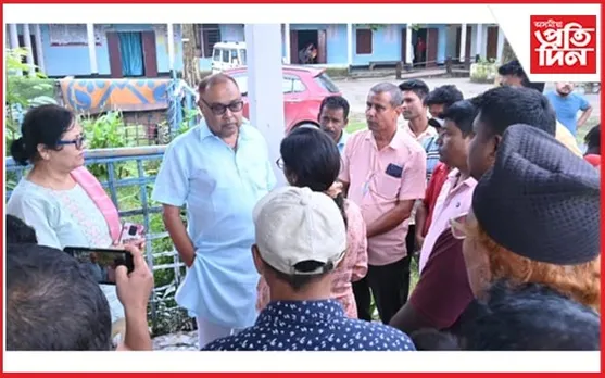 জামুগুৰিহাটত সাংসদ ৰঞ্জিত দত্তৰ বান সাহাৰ্য্য শিবিৰ পৰিদৰ্শন