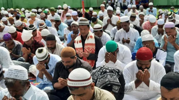 নিজ কঠীয়াতলী ঈদগাহ ময়দানত নামাজ আদায়