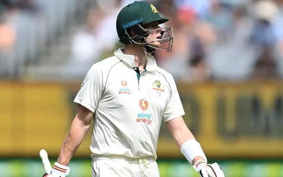 'Bhai ye to shuru hote hi Khatam ho gaya' - Fans react as Ravichandran Ashwin dismisses Steven Smith for a duck in 2nd Test