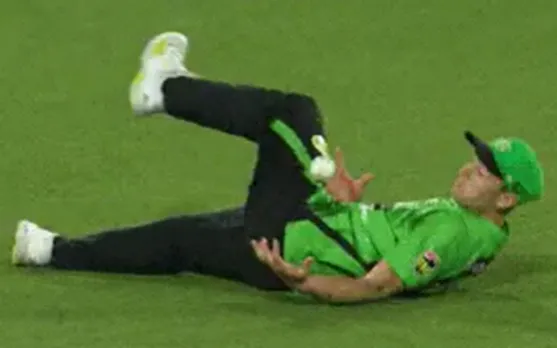 Watch: Bizarre catches from Brody Couch in the opening game vs Sydney Thunder in BBL 2022-23
