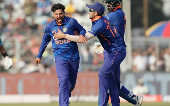 ‘Kuldeep Yadav aur Siraj ne toh aag laaga diya!’ - Fans react after team India bundle out Sri Lanka for 215 runs in 2nd ODI