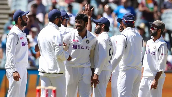 India seal an 8-wicket victory in the second Test to level series 1-1