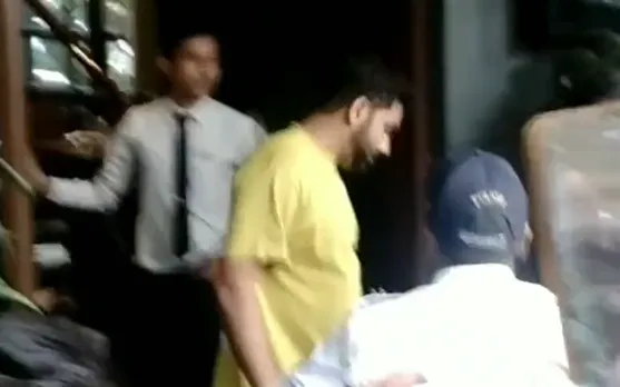 Watch: Rohit Sharma goes back inside the hotel after crowd gathers in massive numbers to see him