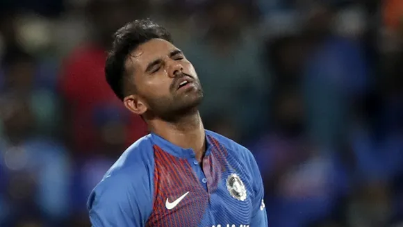 'India deserve to lose'- Fans perplexed as Deepak Chahar finds no place in India's playing XI for first South Africa ODI