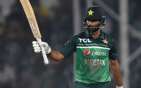 'I want the dollar not to break my 210 runs record'- Fakhar Zaman makes hilarious comment on Pakistan's economy