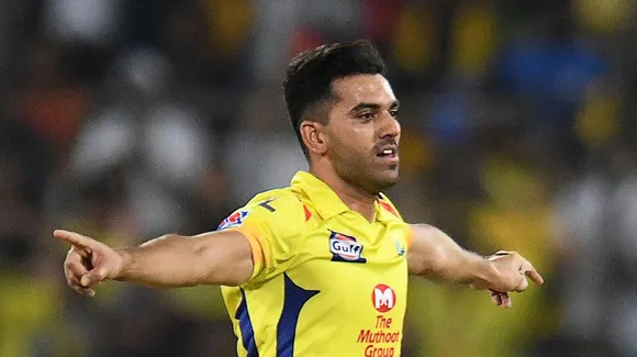 5 bowlers with the most dot balls in a single season in the IPL
