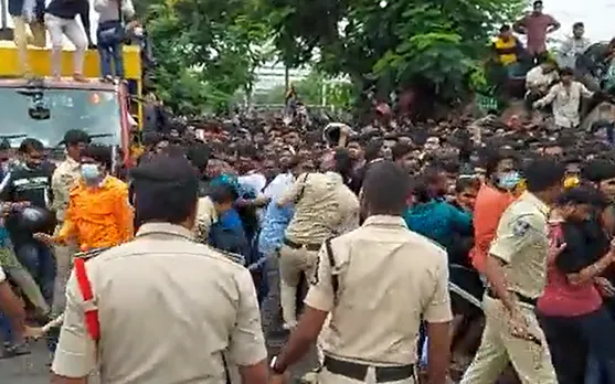 Watch: Fans beaten up by police while purchasing tickets for the India vs Australia Third T20I