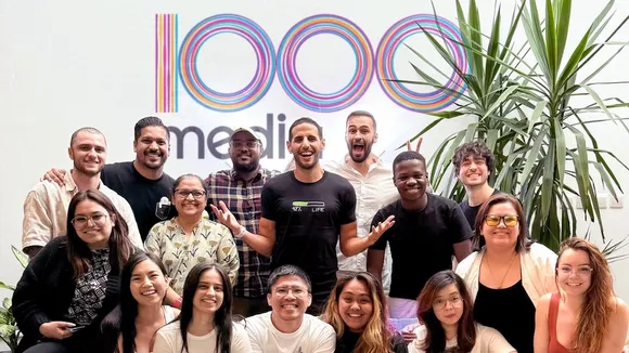 Nuseir Yassin (Nas Daily) and 1000 Media team