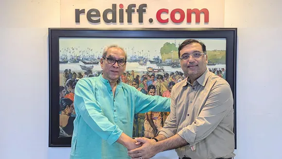 (L-to-R)-Mr-Ajit-Balakrishnan-with-Mr-Vishal-Mehta,-new-CMD-of-Rediff