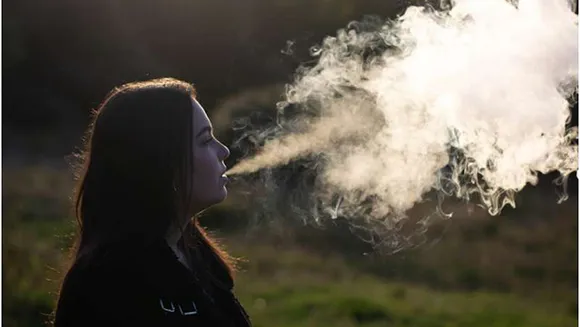 Study finds most young people exposed to vaping ads, despite restrictions