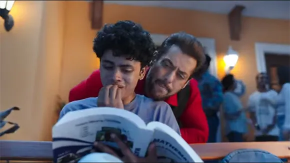 Salman Khan turns into a magician in new Navratna Oil commercial