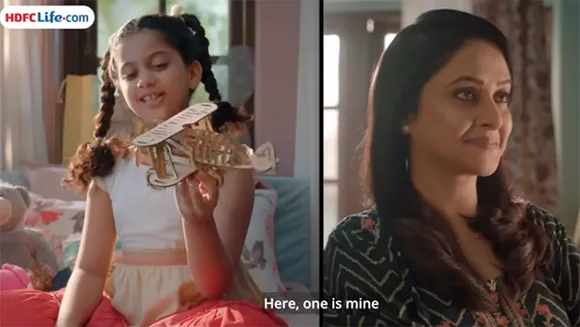 HDFC Life's #HarSapneKaAadhaHissa campaign emphasises on financial planning for the child's future