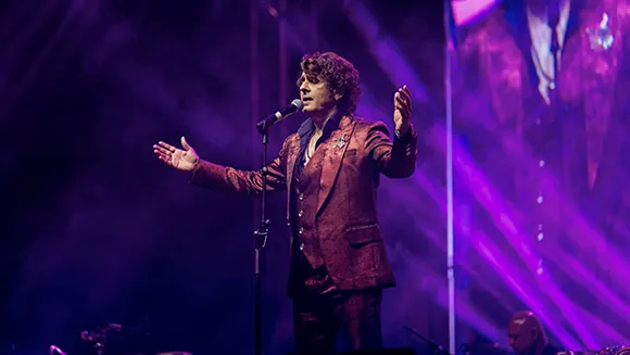Laqshya Media Group collaborates with LIC India and TVS Jupiter for Sonu Nigam's Surat concert