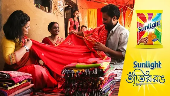 This Durga Pujo, Sunlight launches 'Sunlight Tantir Rong', an initiative to support Bengal's local handloom weavers