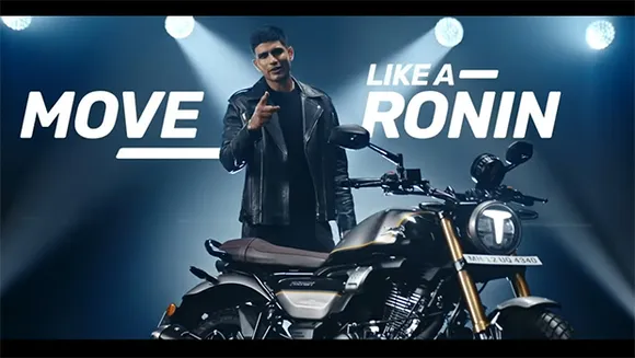 Shubman Gill demonstrates how to #MoveLikeARonin in TVS Ronin's new campaign