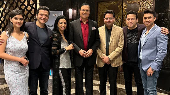 Rajat Sharma and Ritu Dhawan celebrate India TV's leadership in the news ratings