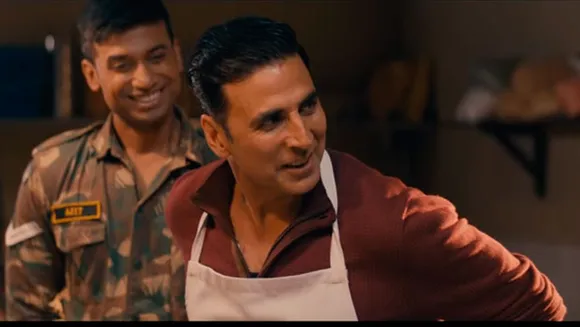 Akshay Kumar wears Rajiv Bhatia's apron to cook for jawans in Fortune Oil's latest brand film
