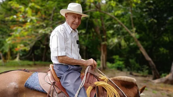 Centenarian Cowboy's Secrets: Unveiling Longevity in Costa Rica's Blue Zone