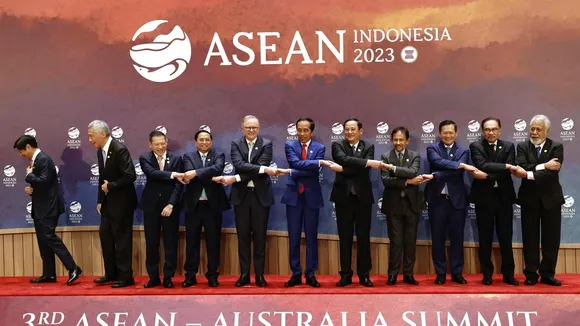 Brunei's Sultan Attends ASEAN-Australia Summit, Eyes on China-Myanmar Issues